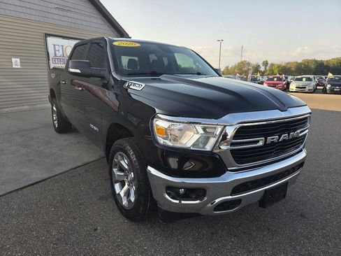 Used 2020 RAM 1500 Big Horn AWD/4WD image 3