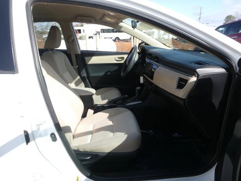 Used 2014 Toyota Corolla LE image 23
