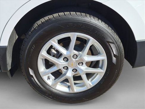 Used 2024 Chevrolet Equinox LT AWD/4WD image 30
