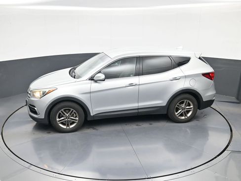 Used 2017 Hyundai Santa Fe Sport FWD image 28