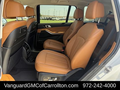 Used 2022 BMW X7 xDrive40i w/ Premium Package AWD/4WD image 34
