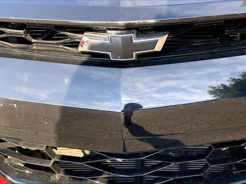 Used 2017 Chevrolet Camaro SS RWD image 5