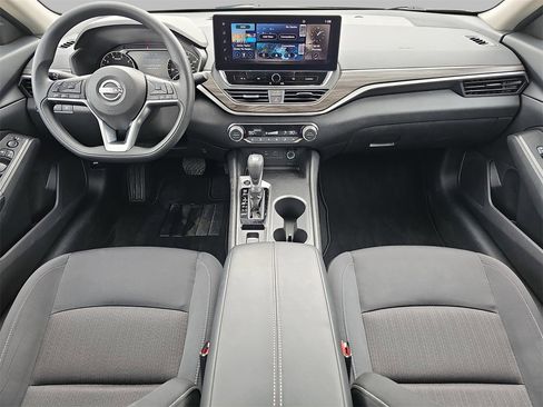 Used 2025 Nissan Altima 2.5 SV w/ SV Special Edition Package image 9