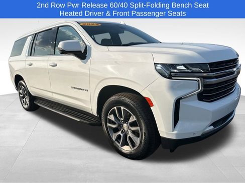 Used 2022 Chevrolet Suburban LT w/ Luxury Package image 25