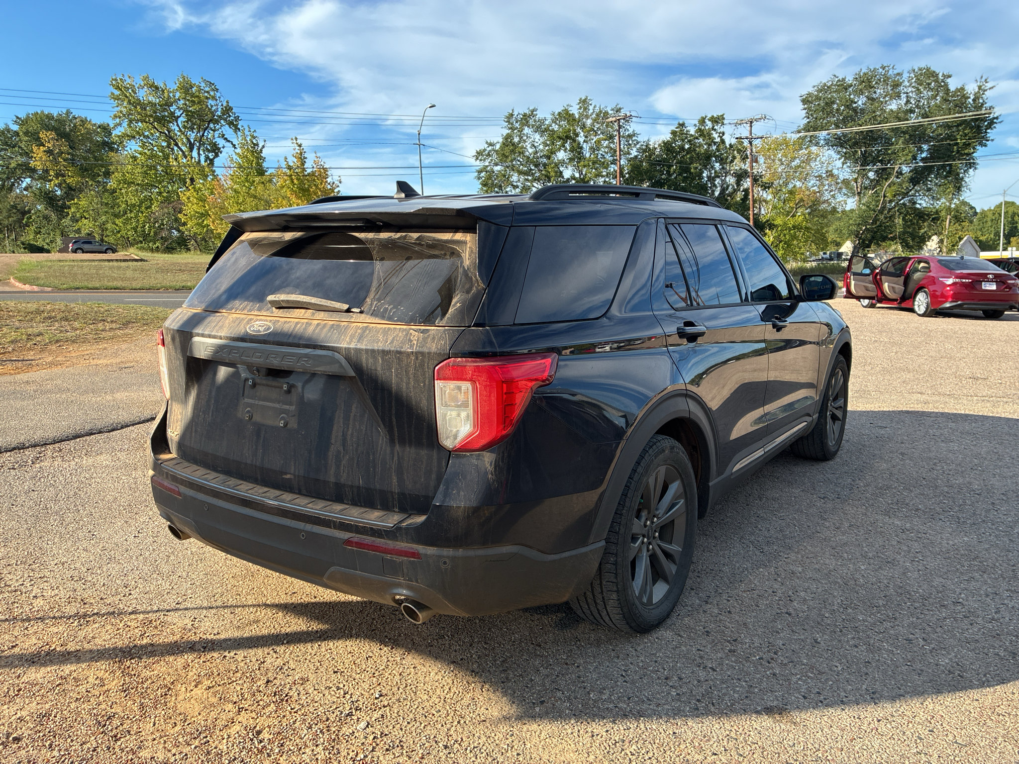 Used 2021 Ford Explorer XLT w/ Equipment Group 202A RWD image 33