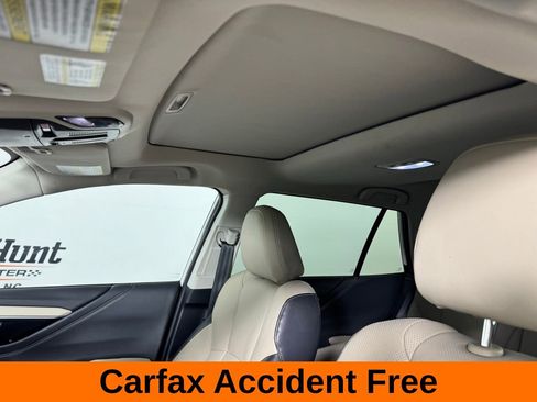 Used 2023 Subaru Outback Limited XT image 3