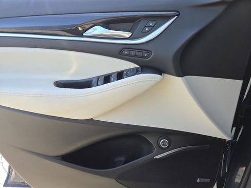 Used 2022 Buick Enclave Premium w/ Experience Buick Package image 36