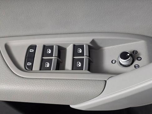 Used 2022 Audi Q5 2.0T Premium image 11