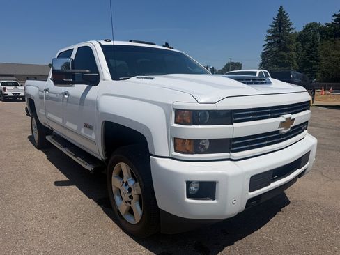 Used 2019 Chevrolet Silverado 2500 LT w/ Custom Sport Edition AWD/4WD image 2