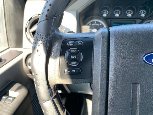 Used 2015 Ford F550 4x4 Regular Cab Super Duty image 14