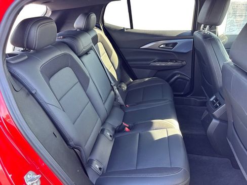 Used 2024 Chevrolet Equinox EV LT w/ LPO, Blackout Package FWD image 18