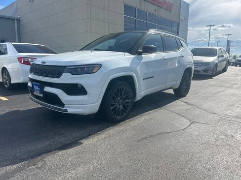 Used 2022 Jeep Compass High Altitude AWD/4WD image 2