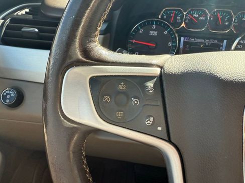 Used 2020 GMC Yukon XL SLT w/ Premium Edition image 15