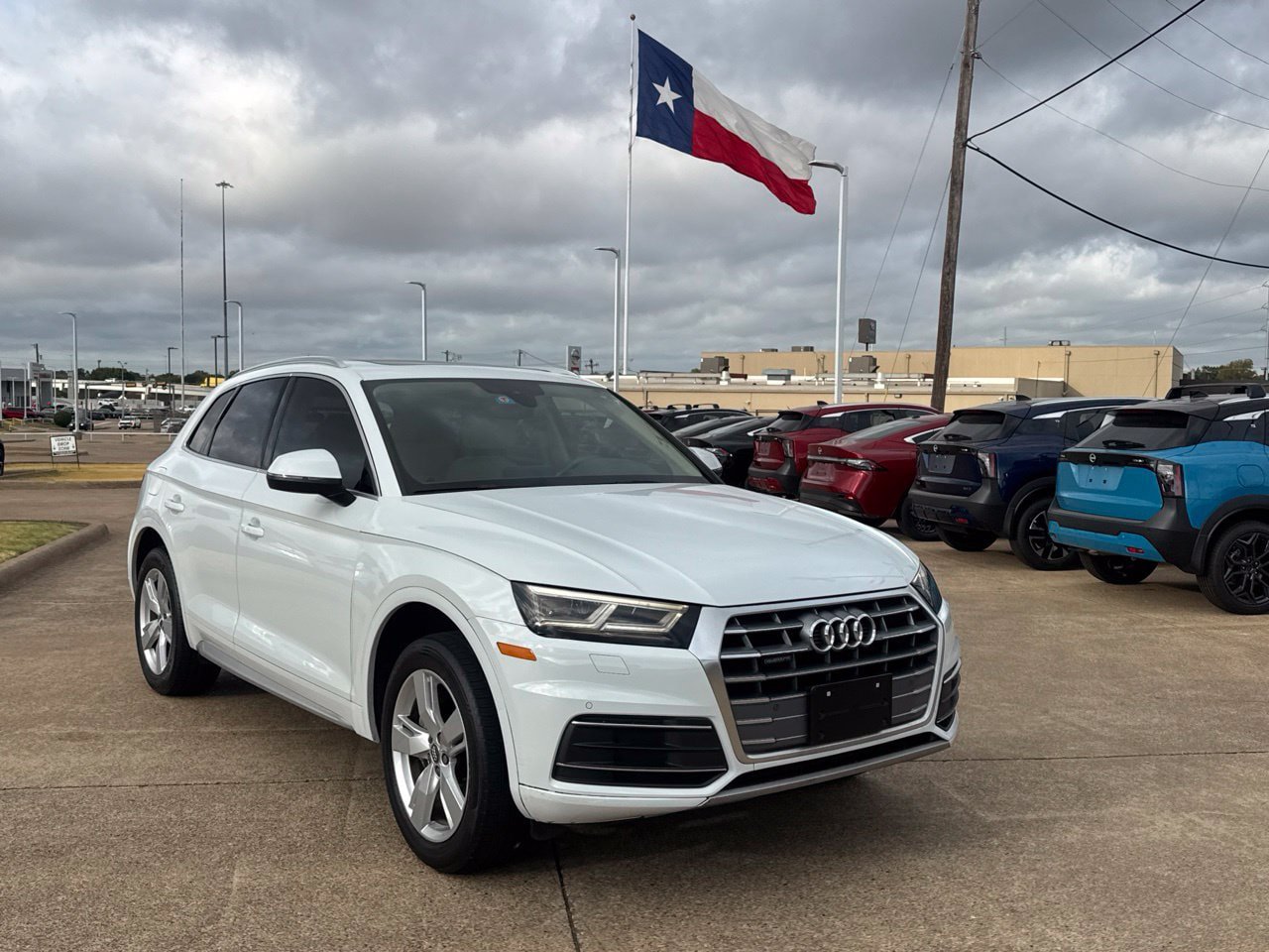Used 2019 Audi Q5 2.0T Premium Plus AWD/4WD image 2