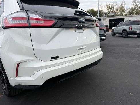 Used 2022 Ford Edge ST-Line image 8