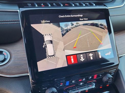 Certified 2024 Jeep Grand Cherokee Summit AWD/4WD image 23