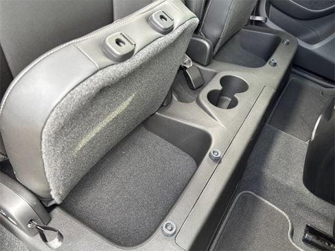 Used 2021 Chevrolet Colorado ZR2 image 33