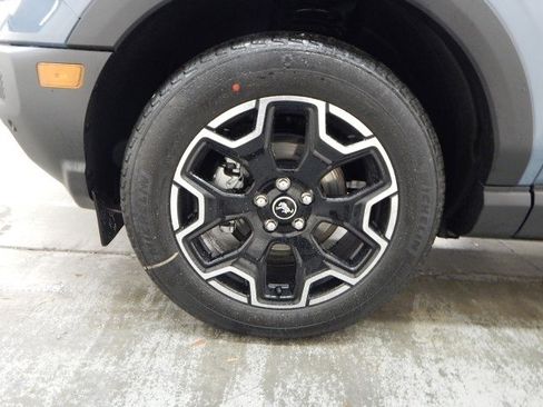 New 2025 Ford Bronco Sport Outer Banks w/ Outer Banks Tech Package+ image 10