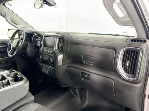 Used 2020 Chevrolet Silverado 1500 LT w/ All-Star Edition image 38