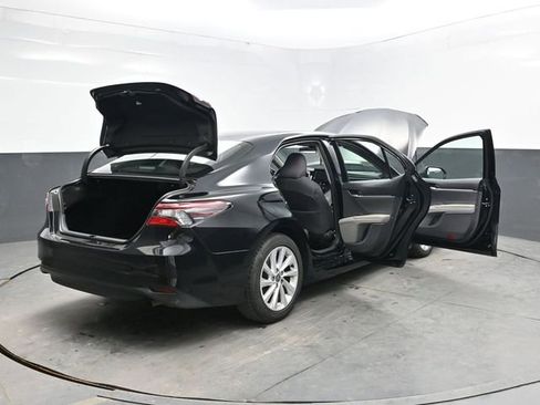 Used 2023 Toyota Camry LE FWD image 46