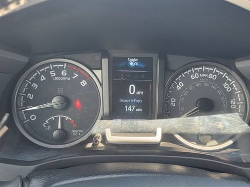 Used 2023 Toyota Tacoma TRD Sport AWD/4WD image 29
