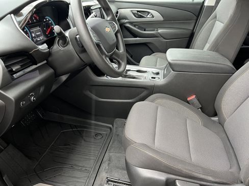 Used 2020 Chevrolet Traverse LS image 13