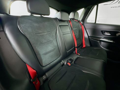 Used 2024 Mercedes-Benz GLC 43 AMG 4MATIC image 28