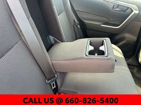 Certified 2024 Toyota RAV4 LE AWD/4WD image 9