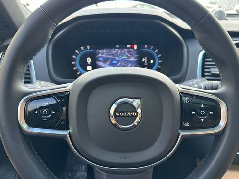 Certified 2023 Volvo XC90 B6 Ultimate image 27