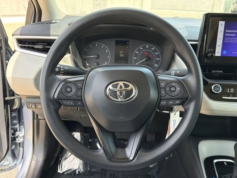 Used 2025 Toyota Corolla LE FWD image 26