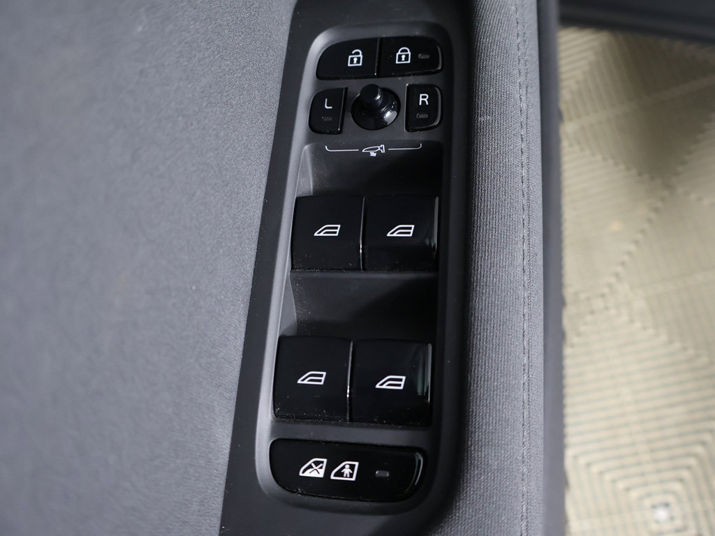 Used 2024 Polestar Polestar 2 AWD/4WD image 37