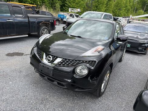 Used 2015 Nissan Juke SV AWD/4WD image 3