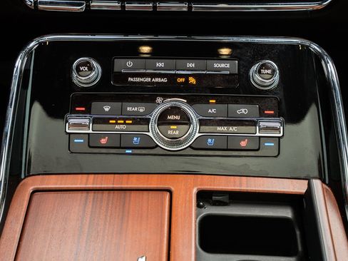 Used 2020 Lincoln Navigator Reserve w/ Equipment Group 208A Reserve AWD/4WD image 55