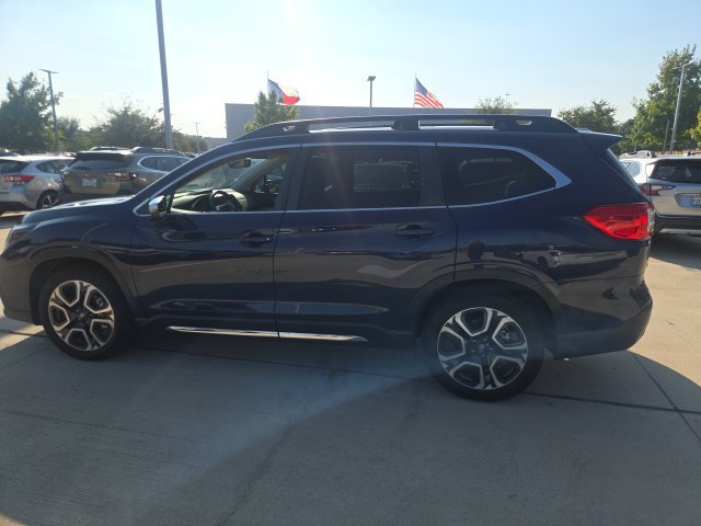 Used 2023 Subaru Ascent Limited w/ Technology Package AWD/4WD image 5