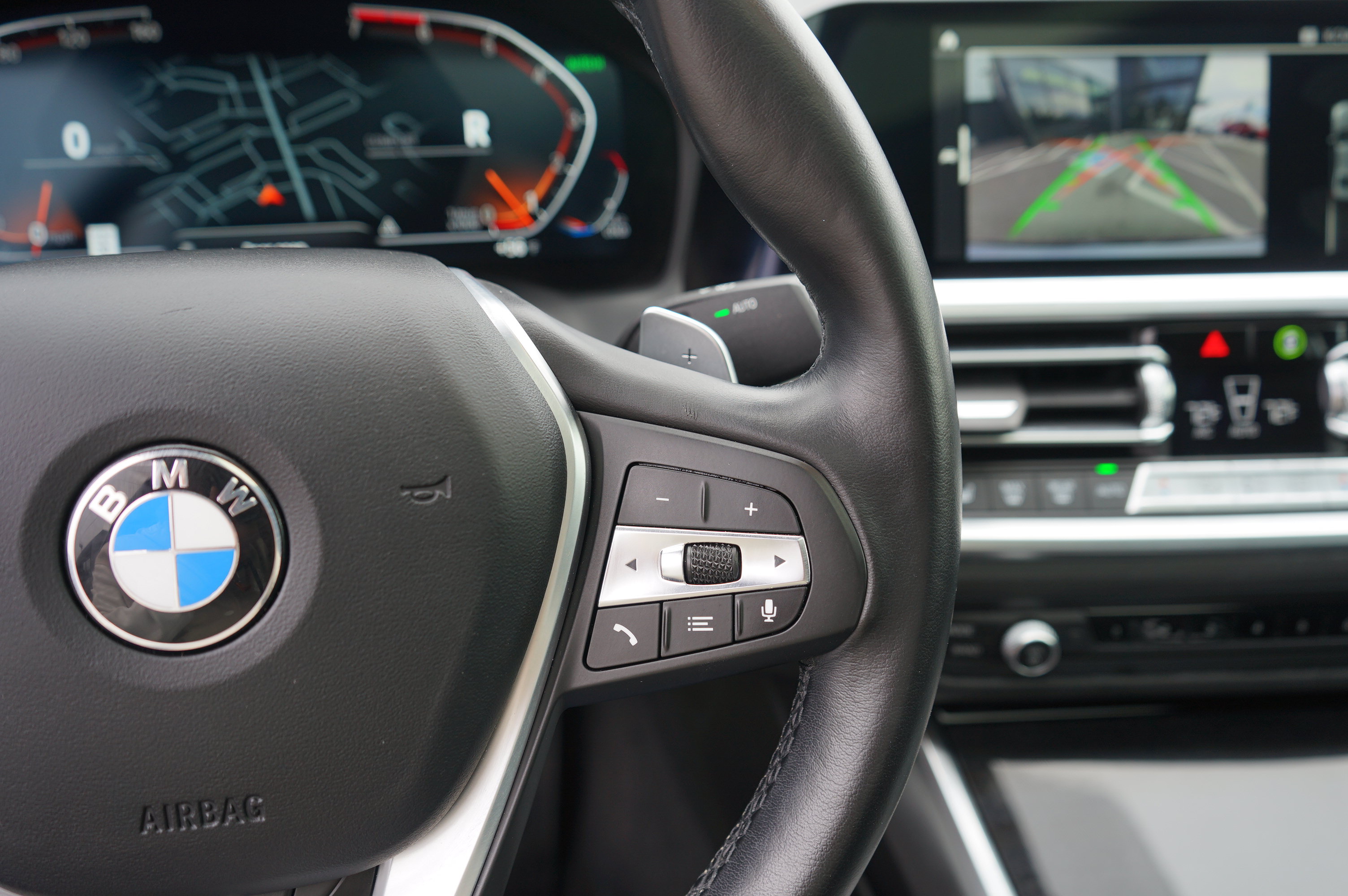 Used 2022 BMW 330i xDrive Sedan w/ Premium Package 2 AWD/4WD image 39