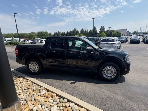 Used 2025 Ford Maverick XL FWD image 4