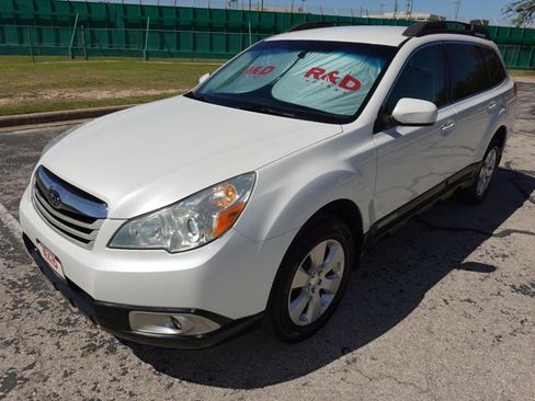 Used 2012 Subaru Outback 2.5i Premium image 3