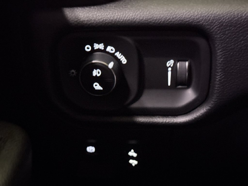 Used 2021 RAM 1500 Big Horn AWD/4WD image 19
