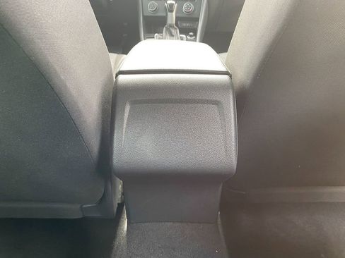 Used 2024 Volkswagen Jetta S image 27