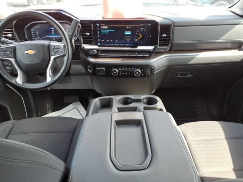 Certified 2023 Chevrolet Silverado 1500 LT AWD/4WD image 10