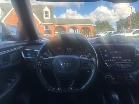 Used 2021 Chevrolet TrailBlazer RS w/ Convenience Package FWD image 14