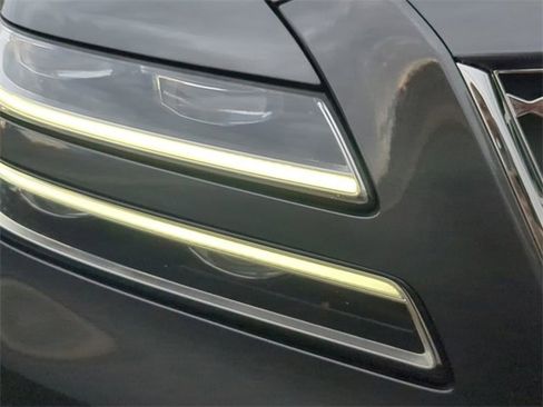 Used 2023 Genesis GV80 3.5T Advanced + image 9