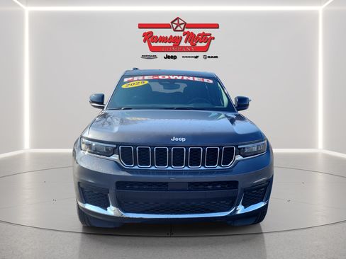 Used 2025 Jeep Grand Cherokee L Laredo AWD/4WD image 8