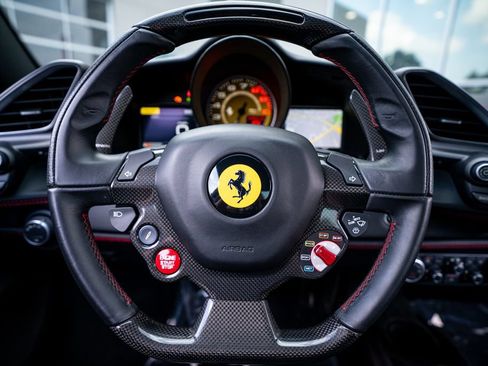 Used 2016 Ferrari 488 GTB RWD image 37
