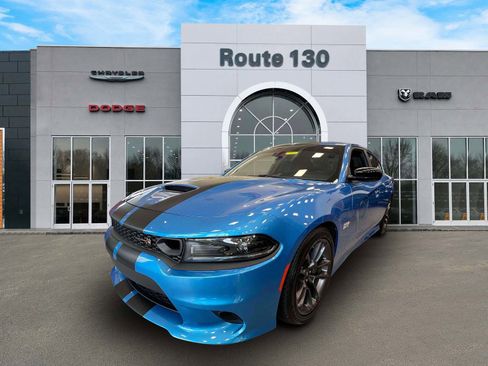 Used 2023 Dodge Charger Scat Pack w/ Plus Group RWD image 2