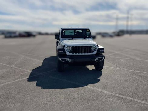 New 2026 Jeep Gladiator Sport image 2