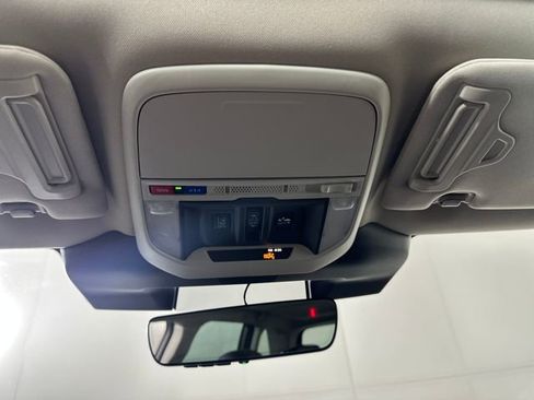 Used 2022 Subaru Forester Limited image 25