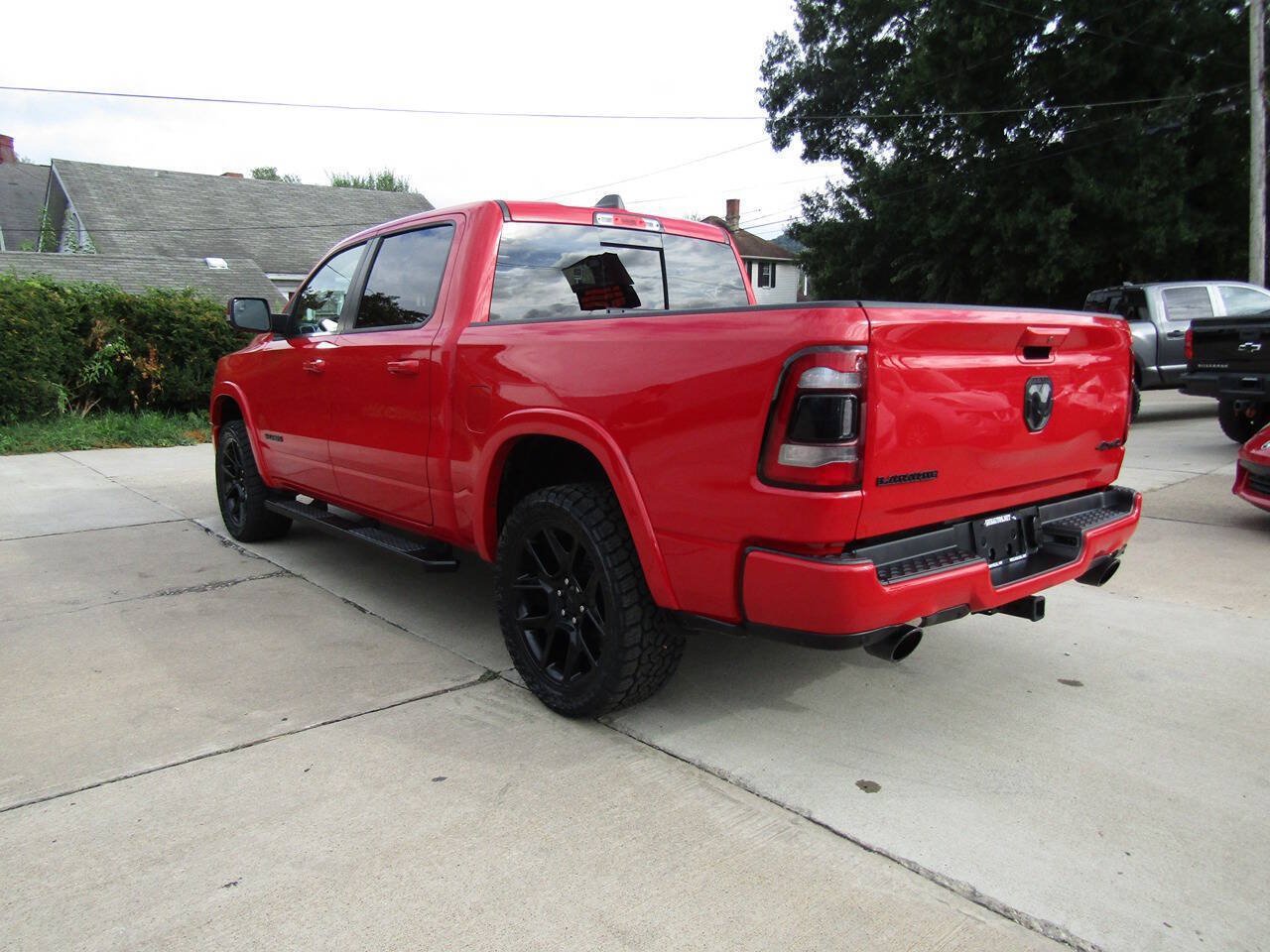 Used 2020 RAM 1500 Laramie w/ Night Edition AWD/4WD image 8