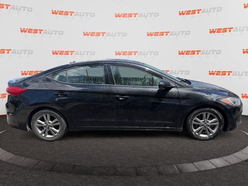 Used 2017 Hyundai Elantra Value Edition FWD image 6