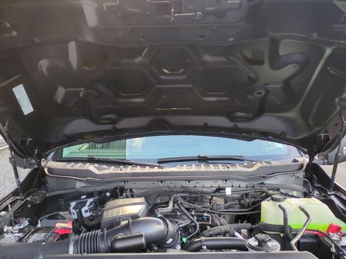 Used 2025 Ford F350 XLT w/ FX4 Off-Road Package image 15